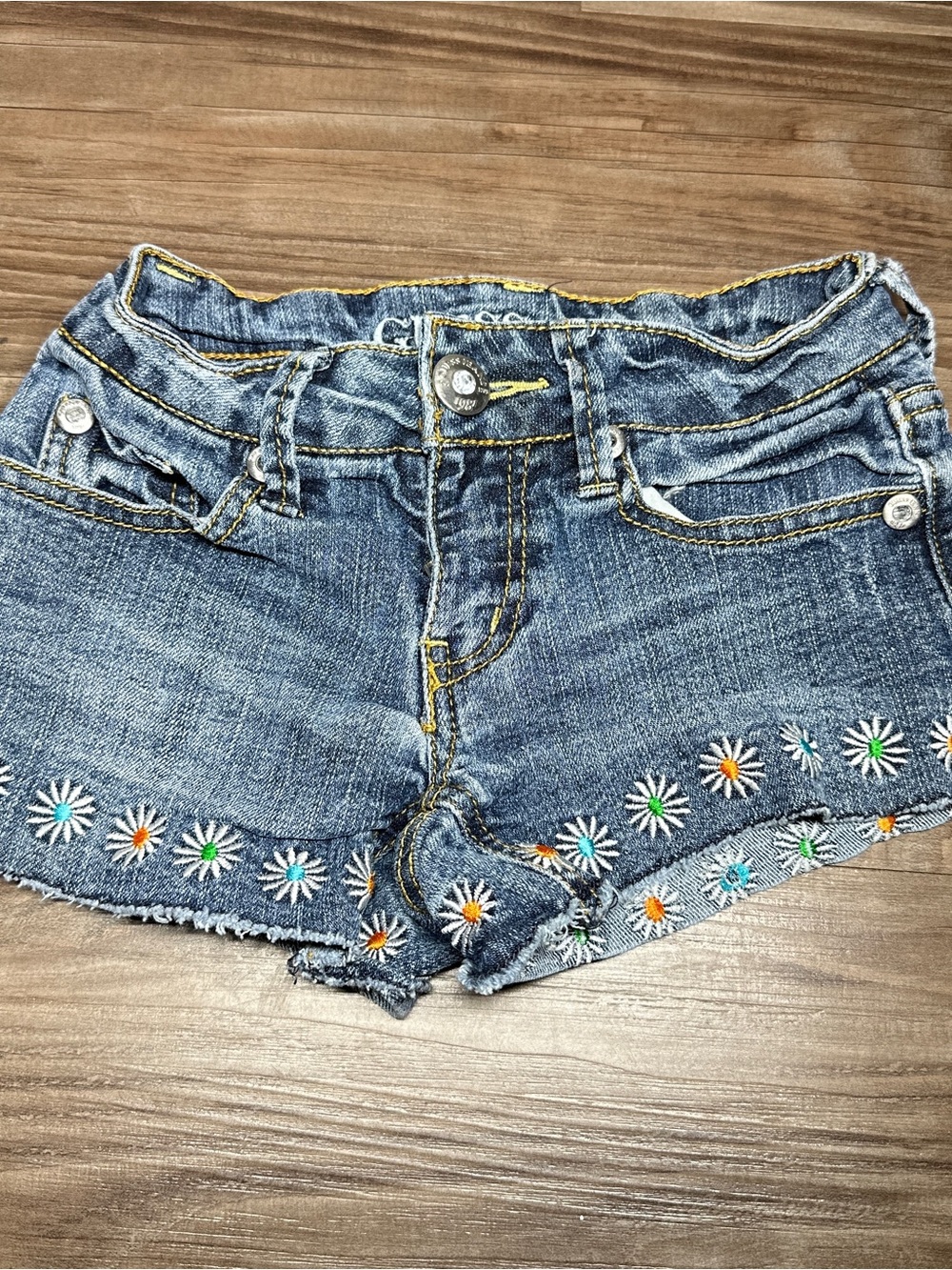 Vtg Guess Denim Daisy Multicolored Embroidered Summer Girl Sz 7 Blue Shorts